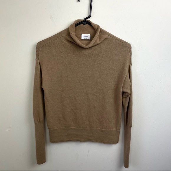 Bundle of Wilfred Cyprie Sweaters in Oxford Tan and Gray - Picture 8 of 15